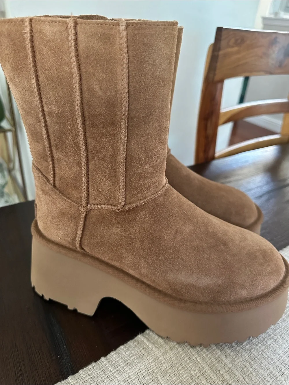 UGG Women's Suede Platform Ankle Boots - Chestnut
